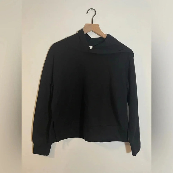 On 34th Macys Black Hooded Sweatshirt, Womens Size Small, Soft Trendy Hoodie EUC - Picture 1 of 6